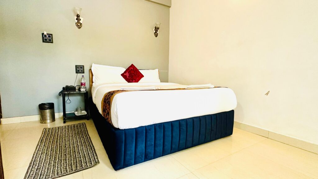 whatsapp image 2025 10 15 at 2.04.55 pm